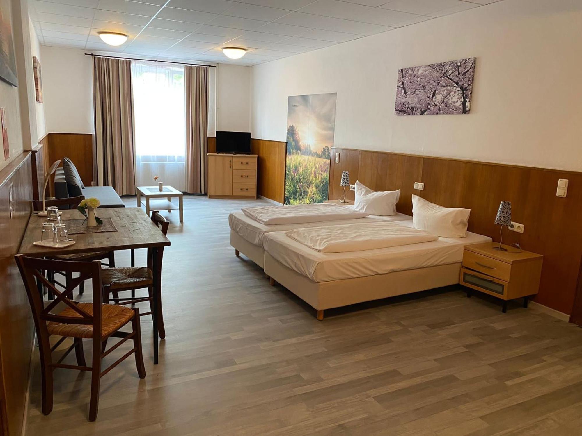 Hotel Sonne - Haus 2 Idstein Eksteriør billede